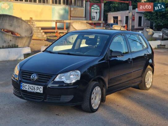 Volkswagen Polo
                            2006г. в рассрочку