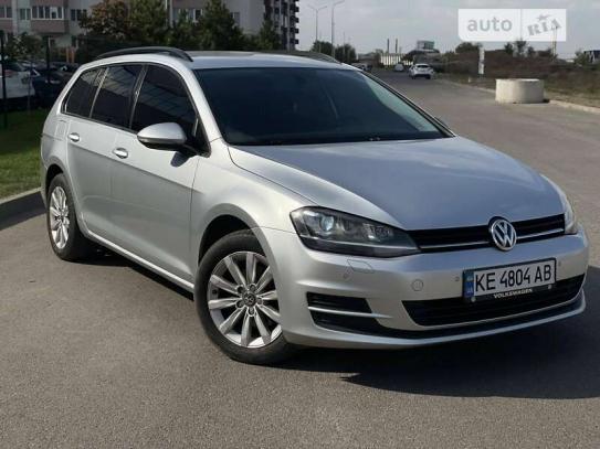 Volkswagen Golf 2015р. у розстрочку