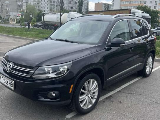 Volkswagen Tiguan
                          2013г. в рассрочку
