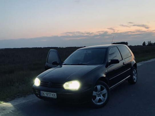 Volkswagen Golf
                            2000г. в рассрочку