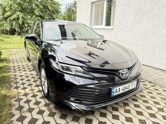 Toyota Camry                           2018г. в рассрочку