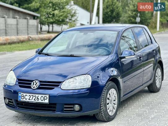 Volkswagen Golf                            2005г. в рассрочку