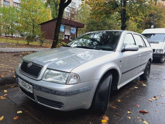 Skoda Octavia 2003р. у розстрочку