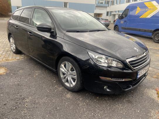 Peugeot 308 2015р. у розстрочку