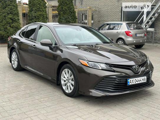 Toyota Camry 2017г. в рассрочку