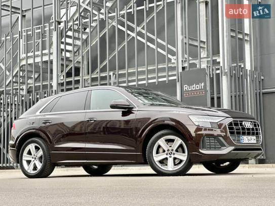 Audi Q8
                              2021г. в рассрочку