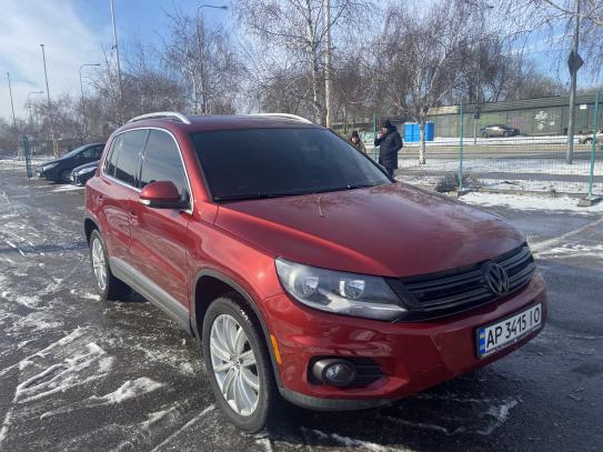 Volkswagen Tiguan                          2012г. в рассрочку