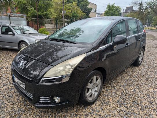 Peugeot 5008 2009 auf Ratenzahlung