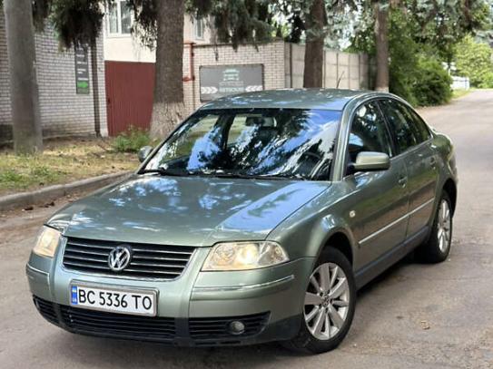 Volkswagen Passat                          2003г. в рассрочку