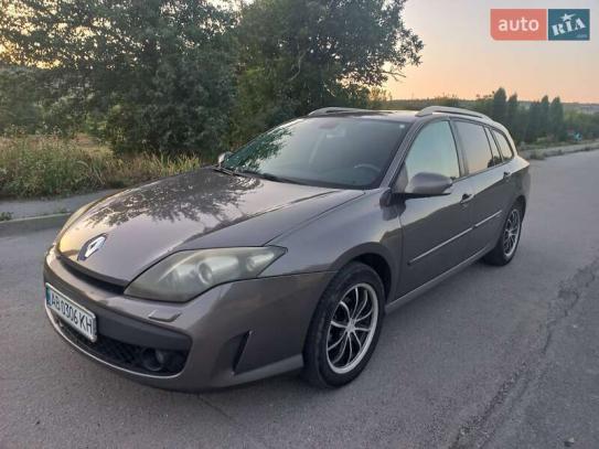 Renault Laguna                          2009г. в рассрочку