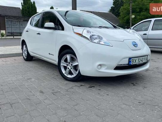 Nissan Leaf                            2015г. в рассрочку