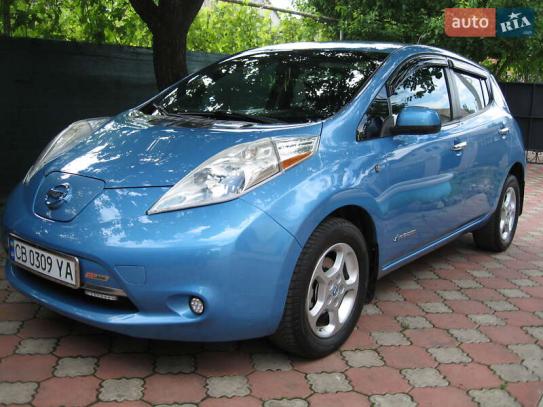 Nissan Leaf                            2013г. в рассрочку