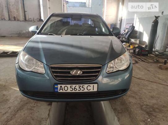 Hyundai Elantra 2008р. у розстрочку