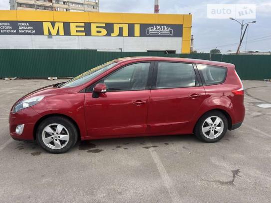 Renault Megane scenic 2011г. в рассрочку