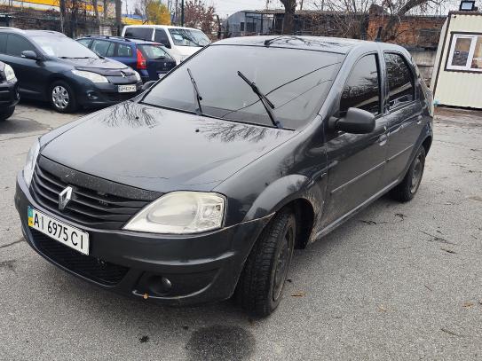 Renault Logan 2010г. в рассрочку