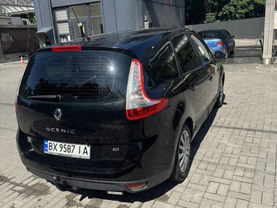 Renault Grand scenic                    2010г. в рассрочку