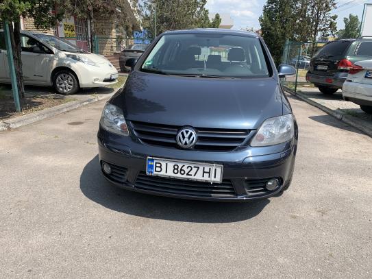 Volkswagen Golf plus                       2006г. в рассрочку