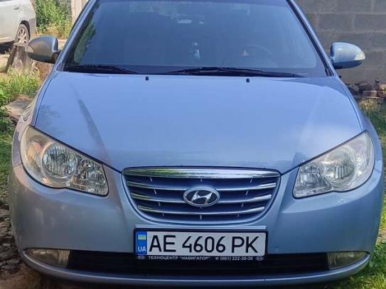 Hyundai Elantra                         2011г. в рассрочку