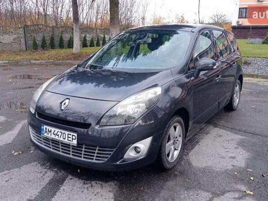 Renault Grand scenic                    2011г. в рассрочку