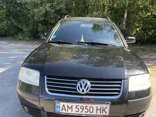 Volkswagen Passat 2002р. у розстрочку