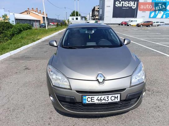 Renault Megane
                          2010г. в рассрочку