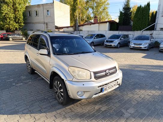 Toyota Rav4 2004р. у розстрочку