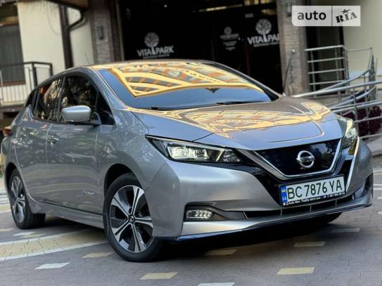 Nissan Leaf 2019р. у розстрочку