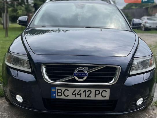 Volvo V50
                             2011г. в рассрочку