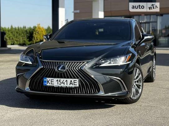 Lexus Es 2021г. в рассрочку