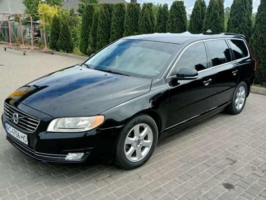 Volvo V70                             2013г. в рассрочку
