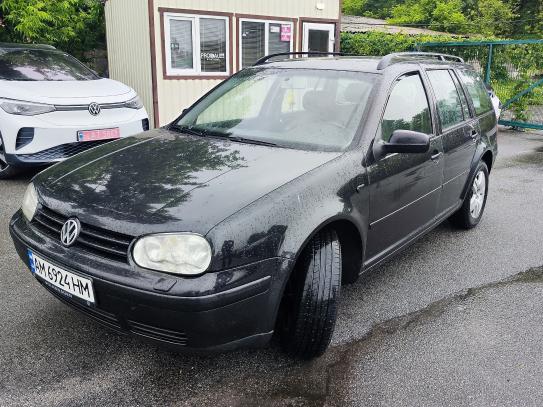 Volkswagen Golf
                            2001г. в рассрочку