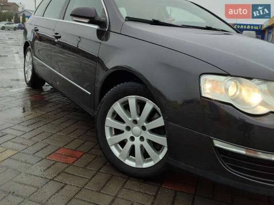 Volkswagen Passat 2010р. у розстрочку