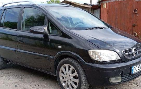Opel Zafira 2004р. у розстрочку