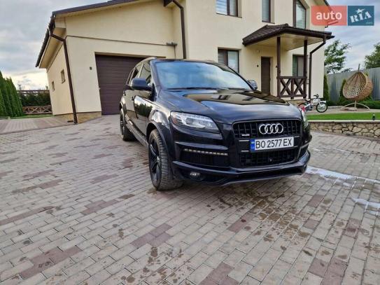 Audi Q7                              2013г. в рассрочку