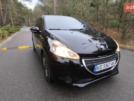 Peugeot 208 2013р. у розстрочку