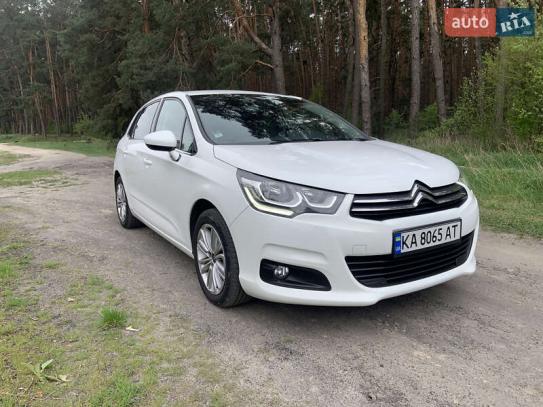 Citroen C4 2015г. в рассрочку