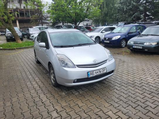 Toyota Prius                           2006г. в рассрочку