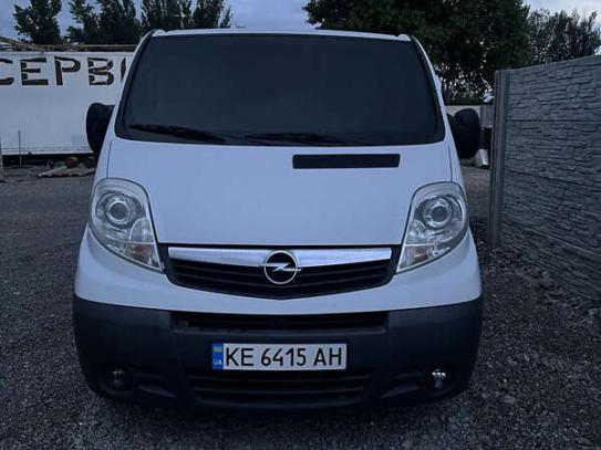 Opel Vivaro                          2011г. в рассрочку