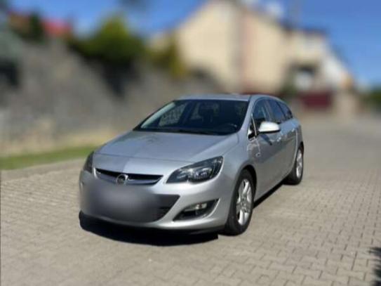 Opel Astra 2013г. в рассрочку