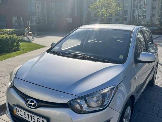 Hyundai I20 2013р. у розстрочку