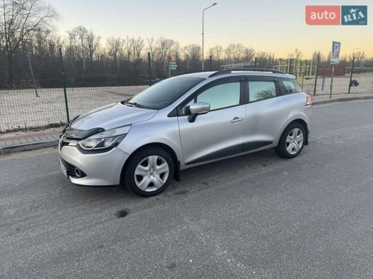 Renault Clio
                            2016г. в рассрочку