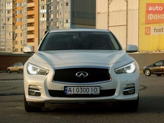 Infiniti Q50                             2015г. в рассрочку