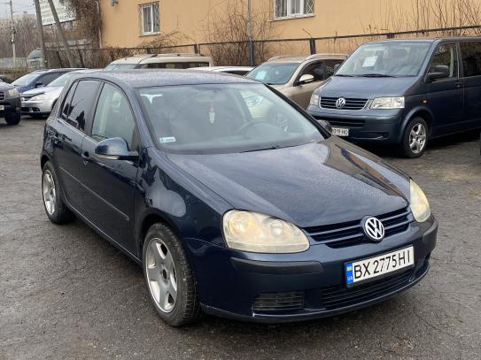 Volkswagen Golf                            2005г. в рассрочку