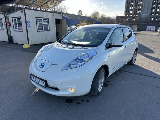 Nissan Leaf                            2012г. в рассрочку