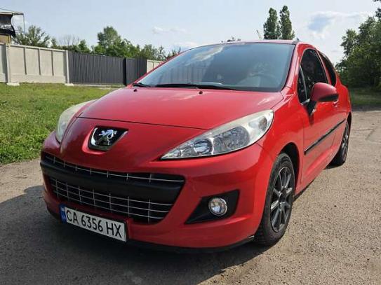 Peugeot 207
                             2011г. в рассрочку