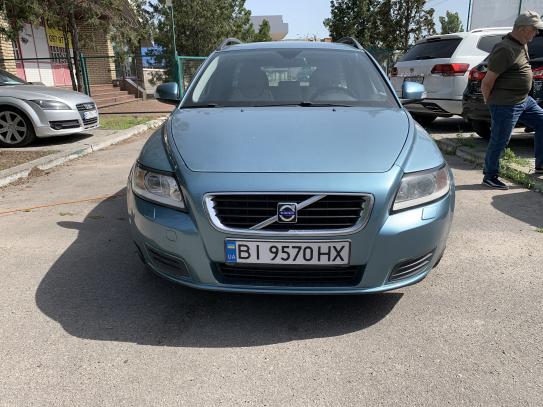 Volvo V50 2010г. в рассрочку