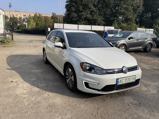 Volkswagen E-golf                          2016г. в рассрочку