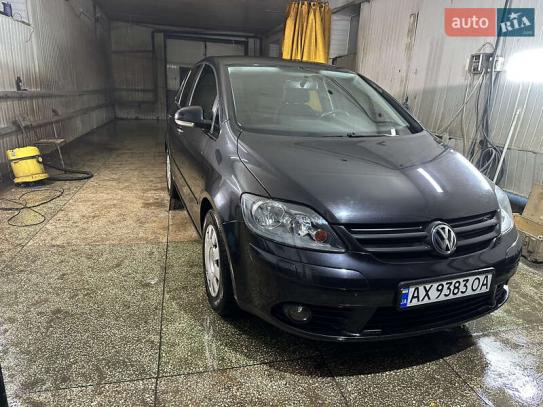 Volkswagen Golf plus 2006г. в рассрочку