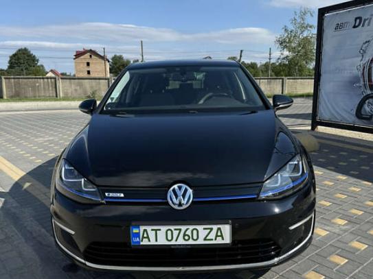 Volkswagen E-golf 2014г. в рассрочку