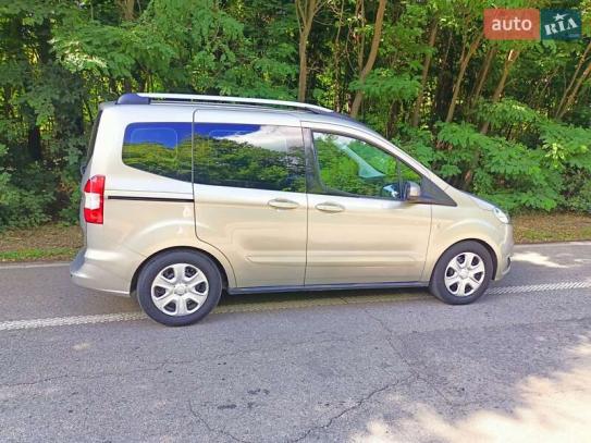 Ford Tourneo courier                 2015г. в рассрочку